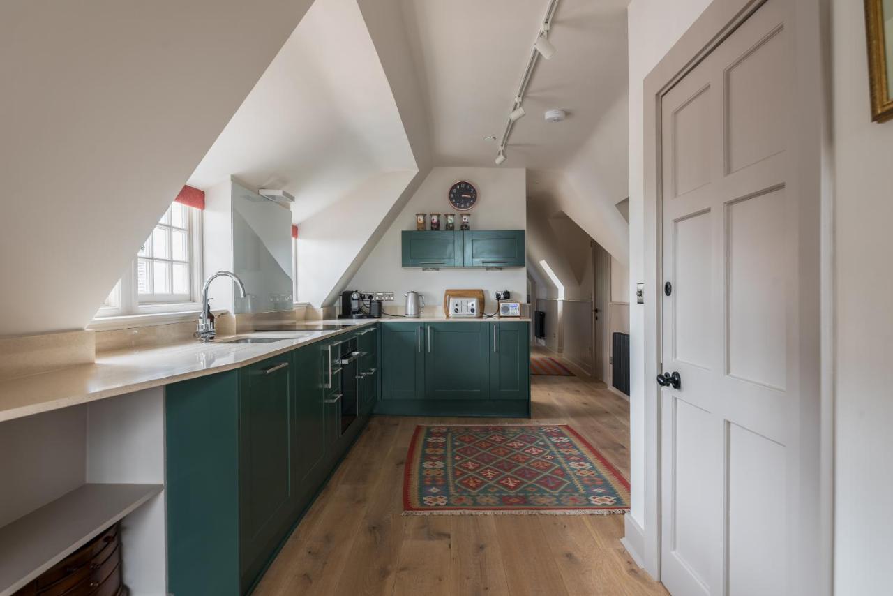 Amazing Penthouse, Stunning Views, Castle 2 Mins Edimburgo Exterior foto
